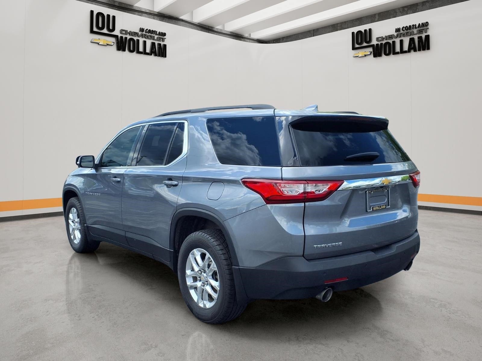 2021 Chevrolet Traverse LT Cloth