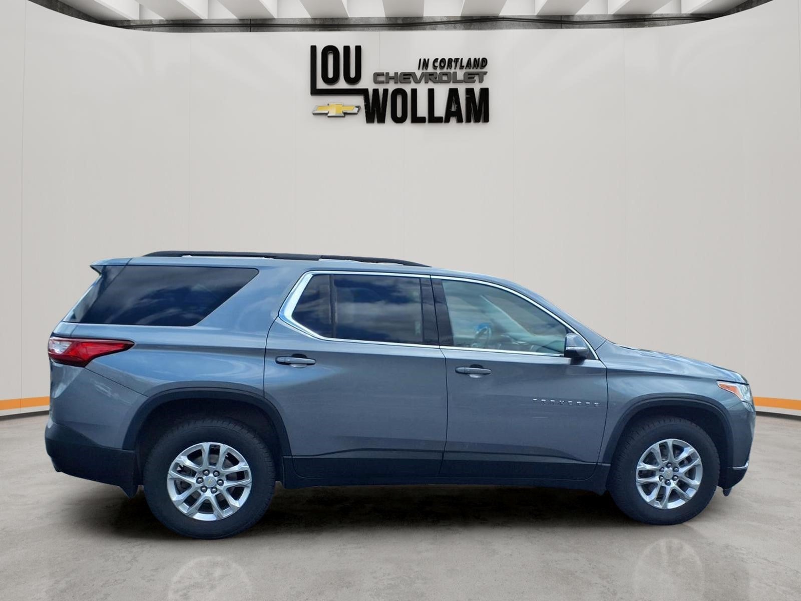 2021 Chevrolet Traverse LT Cloth