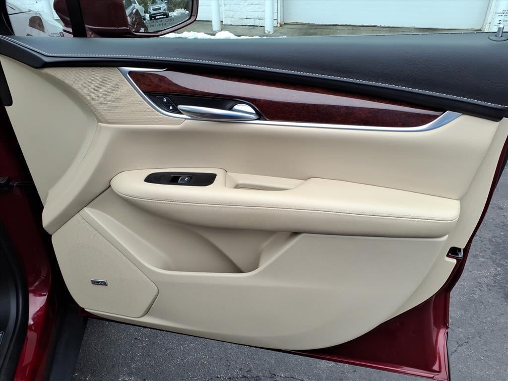 2018 Cadillac XT5 Luxury FWD