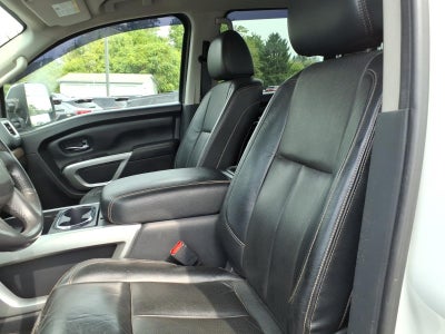 2017 Nissan TITAN SL