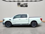 2017 Nissan TITAN SL