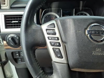 2017 Nissan TITAN SL