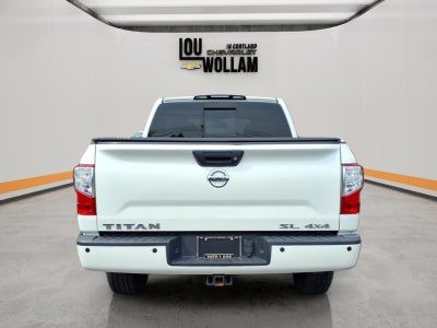 2017 Nissan TITAN SL