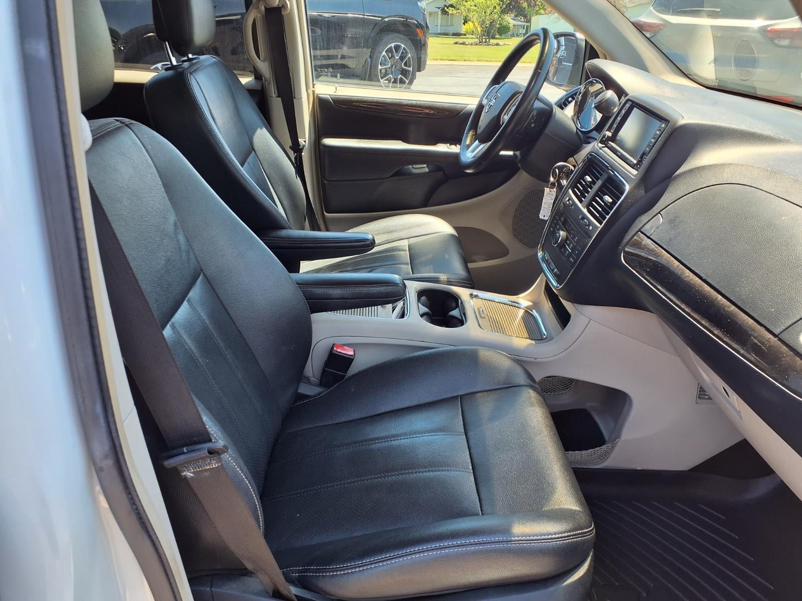 2017 Dodge Grand Caravan Crew Plus