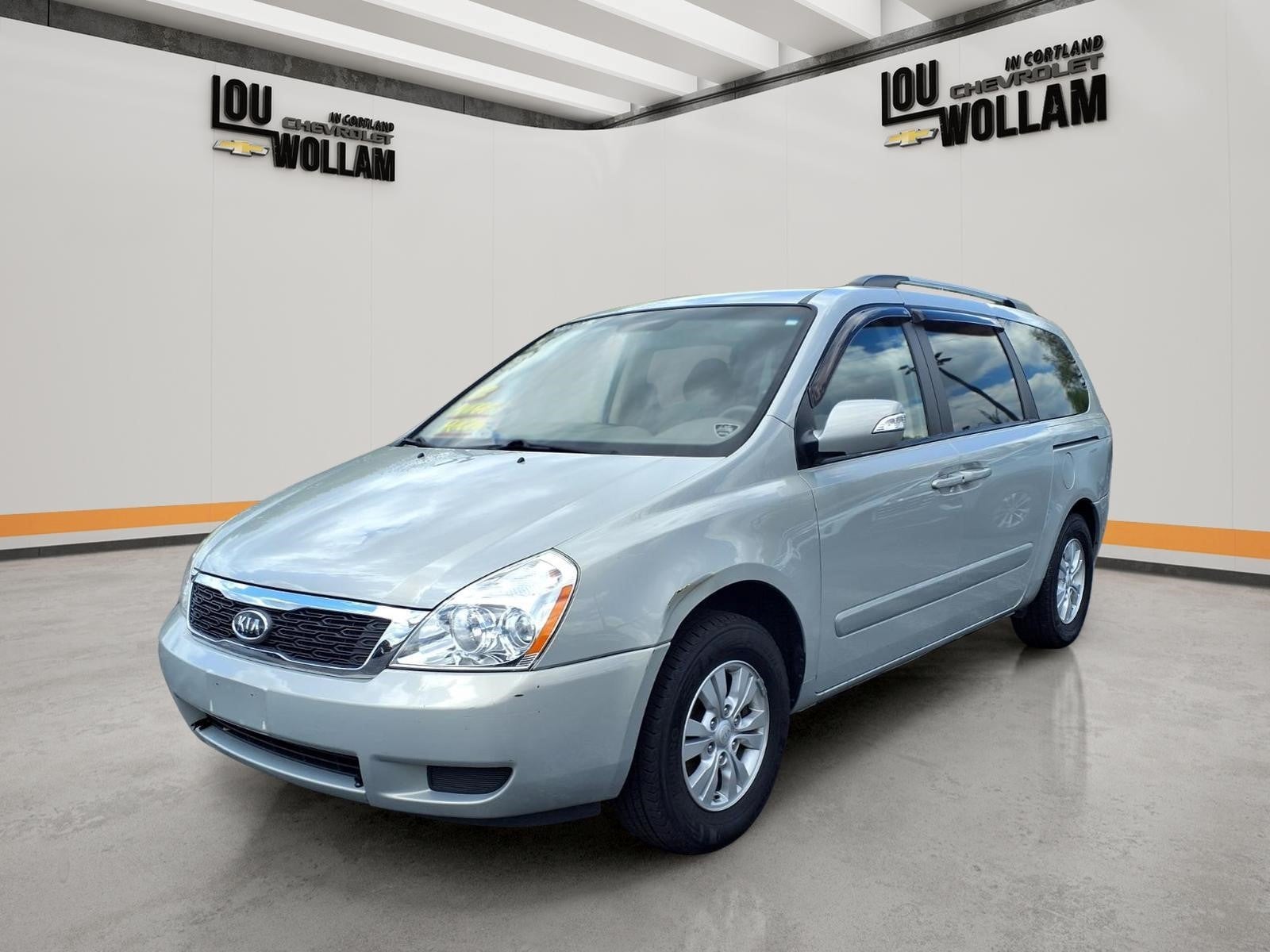 2012 Kia Sedona LX's photo