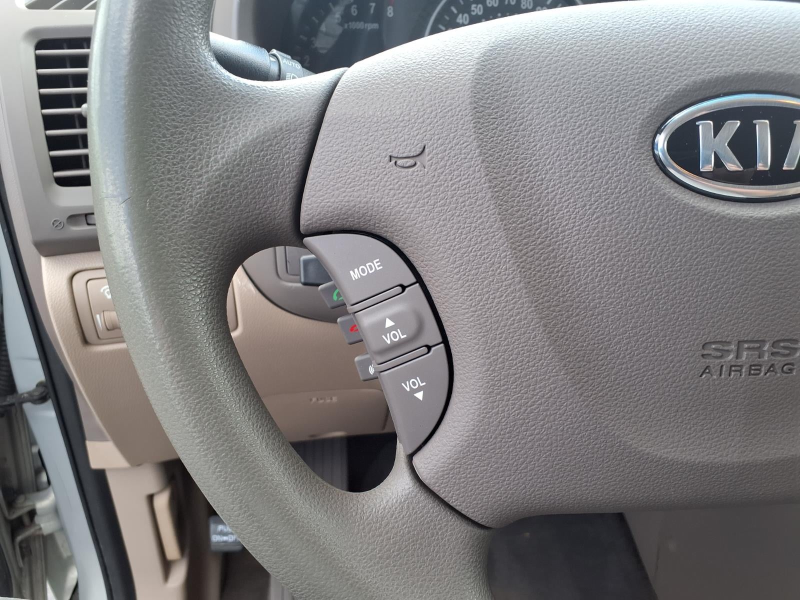 2012 Kia Sedona LX
